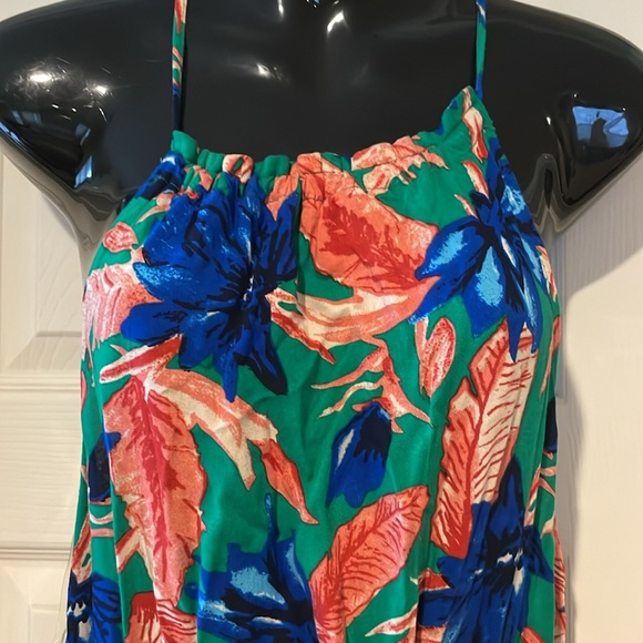 Beautiful Entro dress - Picture 2 of 4